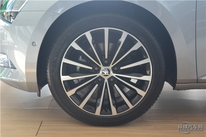 2016款 330TSI DSG創(chuàng)行版