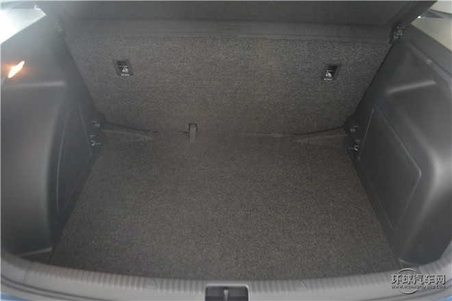 2016款 1.6L 自動創行版