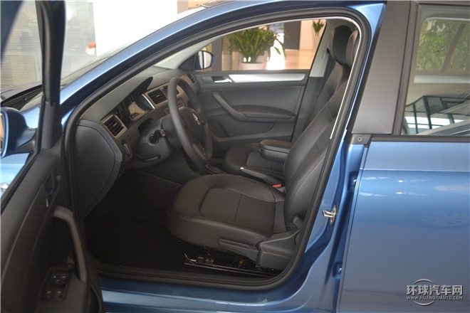 2016款 1.6L 自動智行版