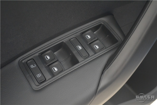 2016款 1.6L 自動智行版