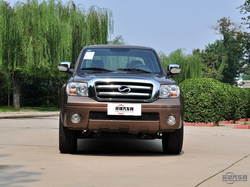 威虎TUV 2015款 2.5T柴油四驅(qū)豪華型