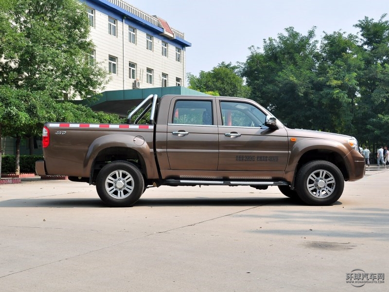 威虎TUV 2015款 2.5T柴油四驅(qū)豪華型