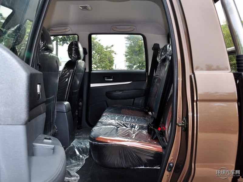 威虎TUV 2015款 2.5T柴油四驅(qū)豪華型