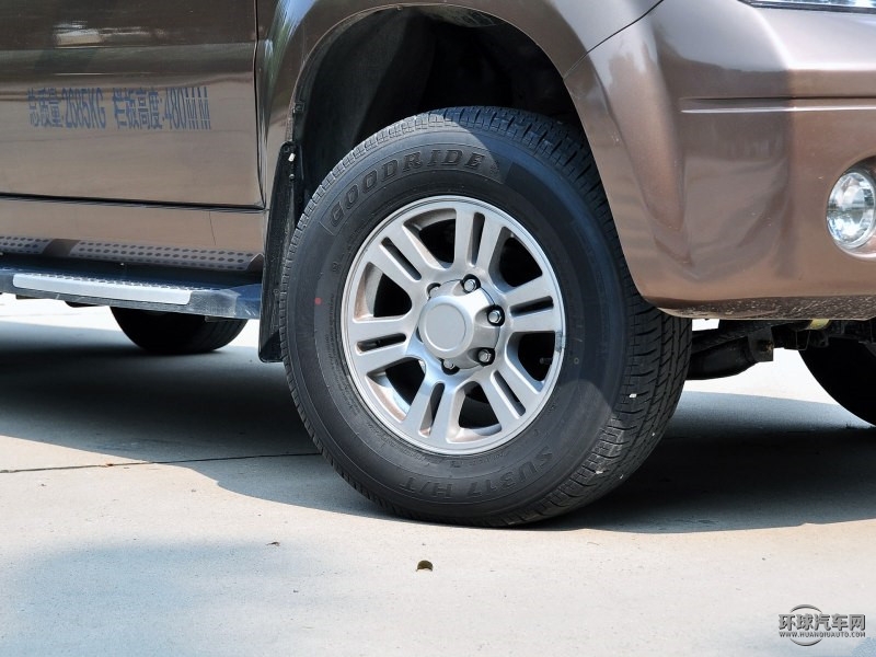 威虎TUV 2015款 2.5T柴油四驅豪華型