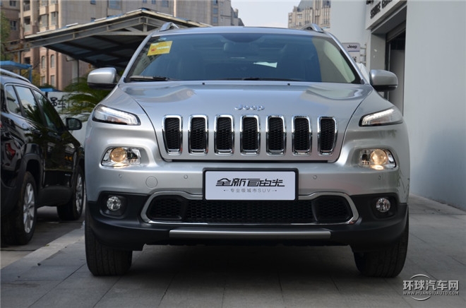 2016款 2.4L 專業版+智能包