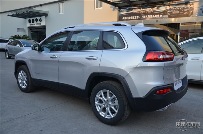 2016款 2.4L 專業版+智能包