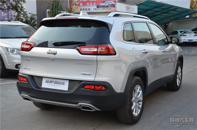 2016款 2.4L 專業(yè)版+智能包