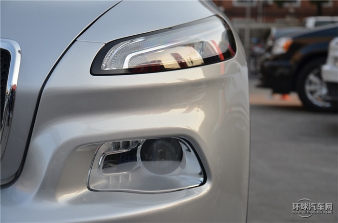 2016款 2.4L 專業(yè)版+智能包