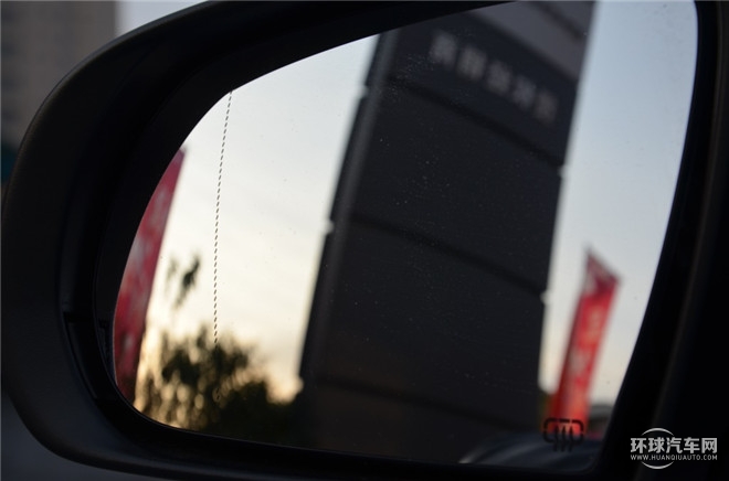 2016款 2.4L 專業(yè)版+智能包