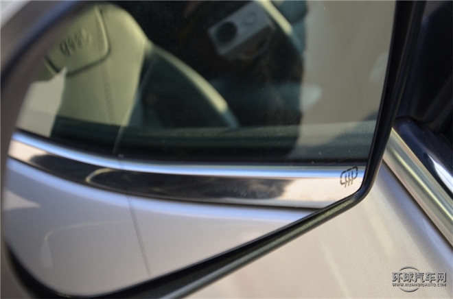 2016款 2.4L 專業(yè)版+智能包