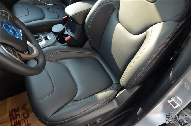 2016款 2.4L 專業(yè)版+智能包