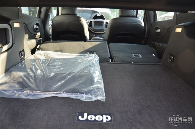 2016款 2.4L 專業(yè)版+智能包