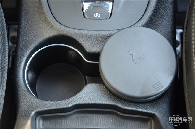 2016款 2.4L 專業版+智能包