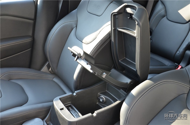 2016款 2.4L 專業(yè)版+智能包