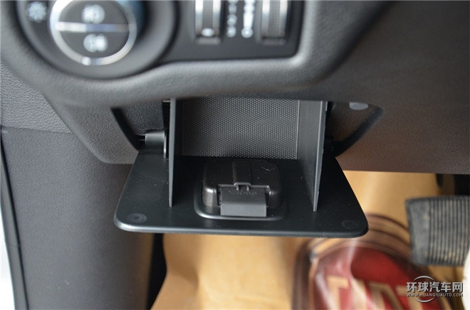 2016款 2.4L 專業(yè)版+智能包