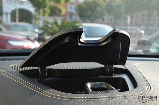 2016款 2.4L 專業版+智能包