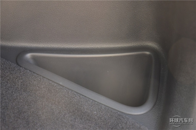 2016款 2.4L 專業版+智能包