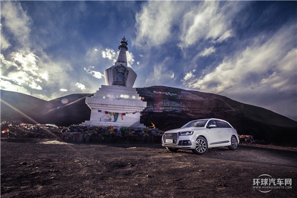 全新奧迪Q7“偉大，不止”丹巴至康定試駕