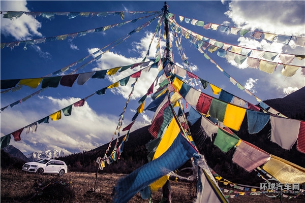 全新奧迪Q7“偉大，不止”臥龍至丹巴試駕