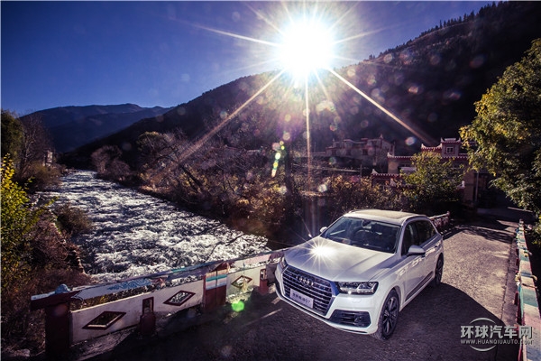 全新奧迪Q7“偉大，不止”臥龍至丹巴試駕