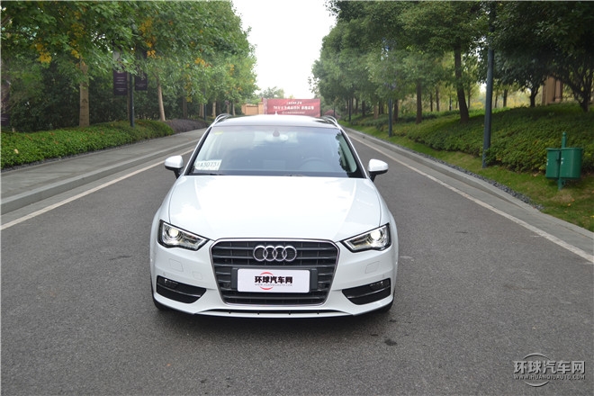 2015款 Limousine 40 TFSI 自動(dòng)舒適型
