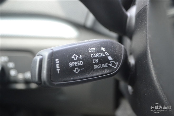 2015款 Limousine 40 TFSI 自動舒適型