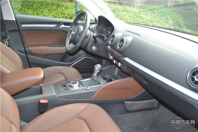 2015款 Sportback 40 TFSI 自動豪華型