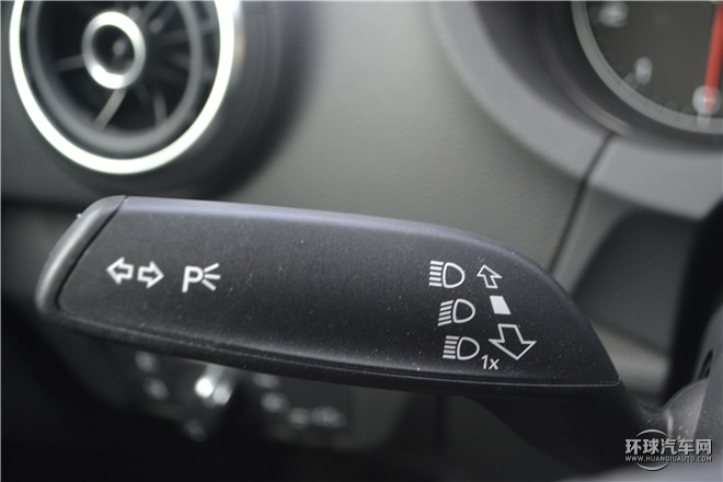 2015款 Sportback 40 TFSI 自動豪華型