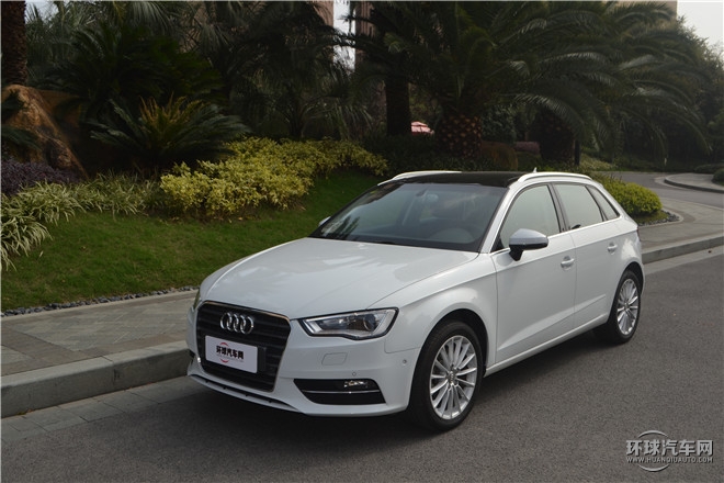 2015款 Limousine 40 TFSI 自動舒適型