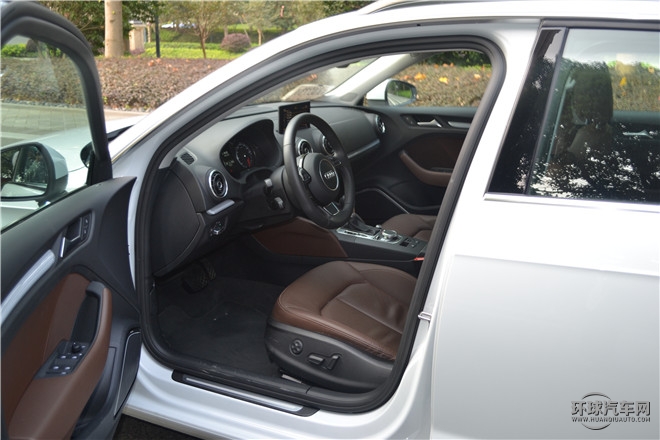 2015款 Limousine 40 TFSI 自動舒適型