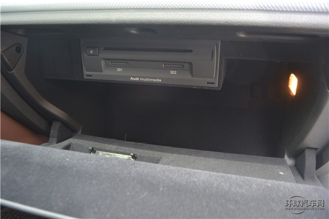 2015款 Limousine 40 TFSI 自動(dòng)舒適型