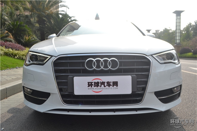 2015款 Limousine 40 TFSI 自動(dòng)豪華型