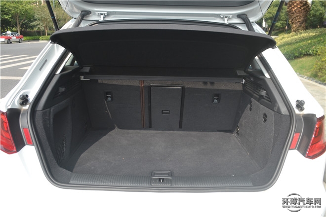 2015款 Limousine 40 TFSI 自動豪華型