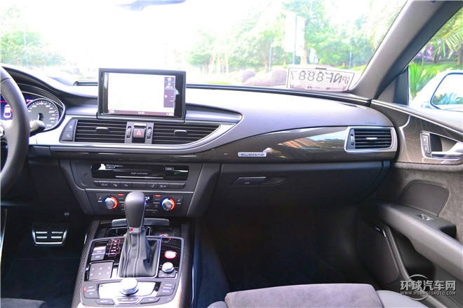 2016款 4.0 TFSI quattro