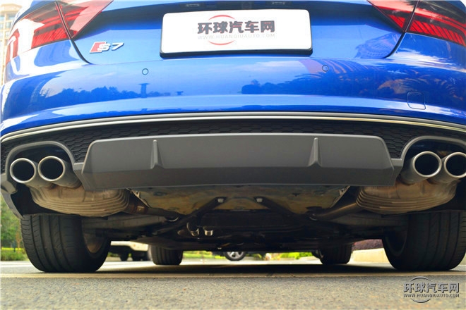 2016款 4.0 TFSI quattro