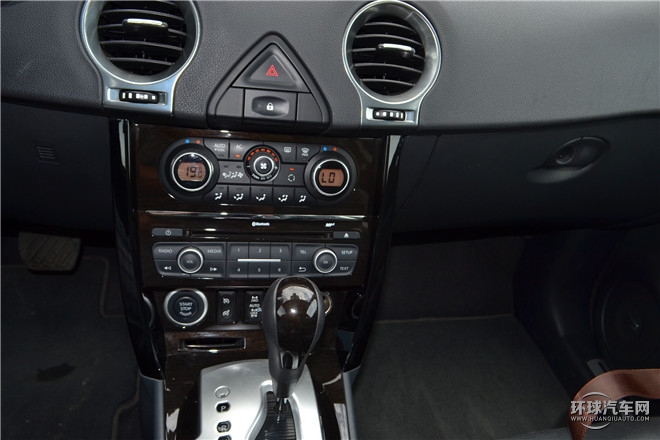 2.5L 四驅豪華版