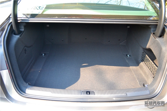 2016款 30 FSI 舒適型