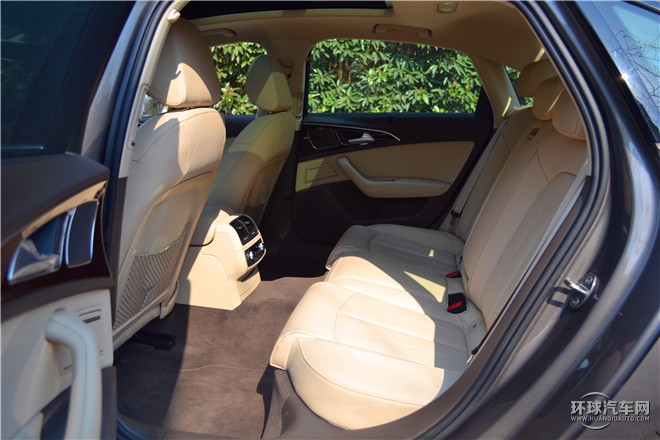 2016款 30 FSI 舒適型