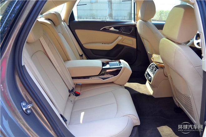 2016款 30 FSI 舒適型