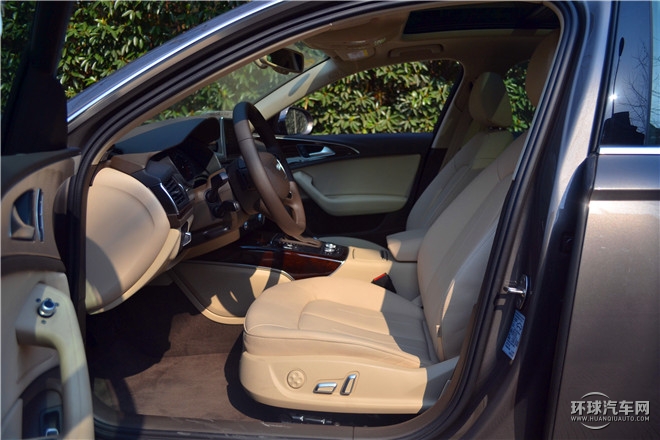 2016款 30 FSI 舒適型
