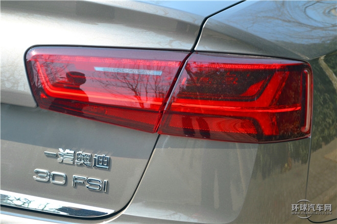 2016款 30 FSI 舒適型
