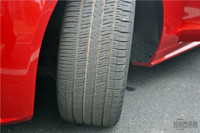 XF 3.0T 兩驅R-Sport運動版