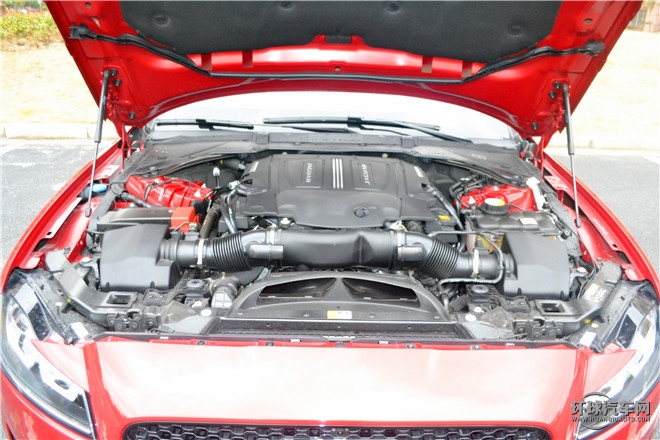 XF 3.0T 兩驅R-Sport運動版