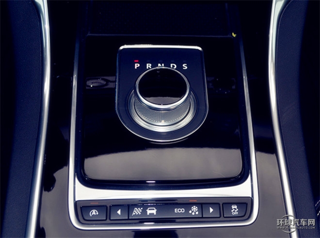 XF 3.0T 兩驅R-Sport運動版