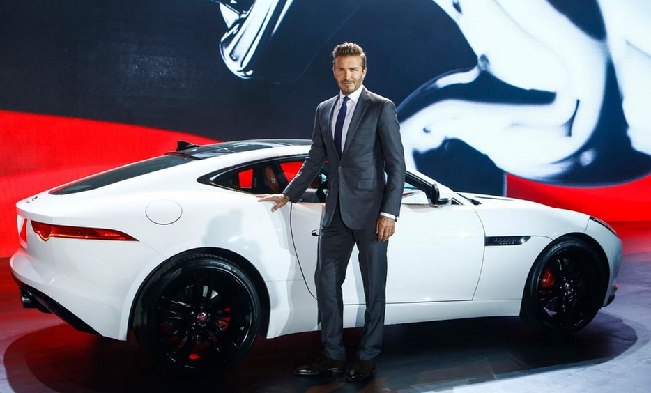 貝克漢姆現身捷豹發布會 引發現場尖叫