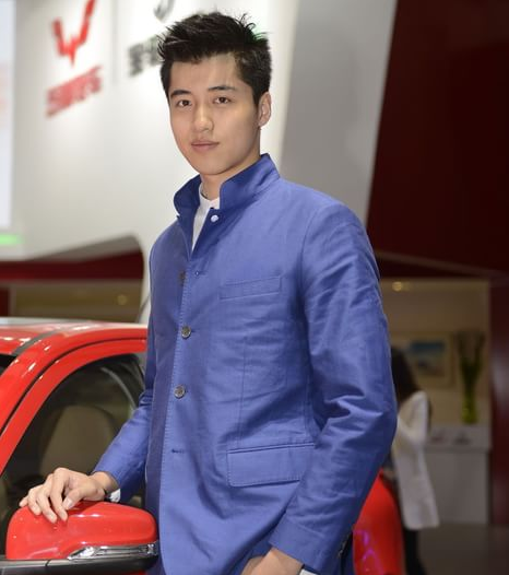 男人嫉妒女人尖叫 車展男模誘惑全場