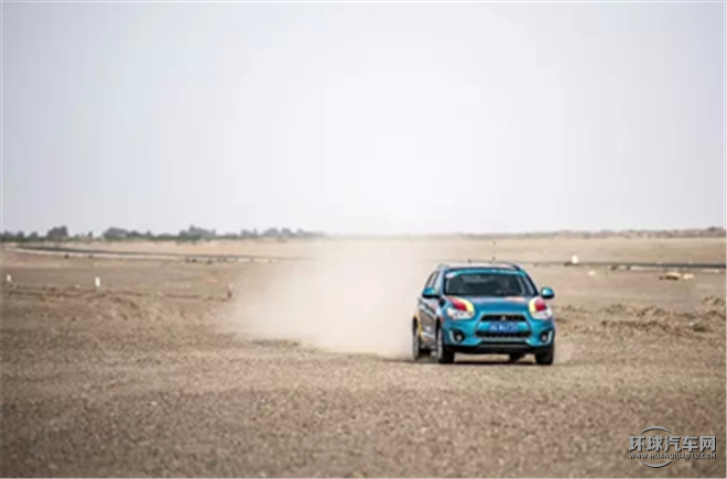 勁炫ASX 2015款 2.0L 自動(dòng)四驅(qū)尊貴版