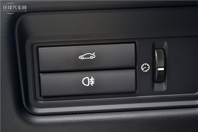 2016款 XJL 3.0 SC 四驅(qū)旗艦商務(wù)版