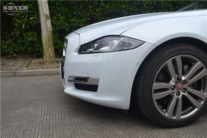 2016款 XJL 3.0 SC 四驅(qū)旗艦商務(wù)版