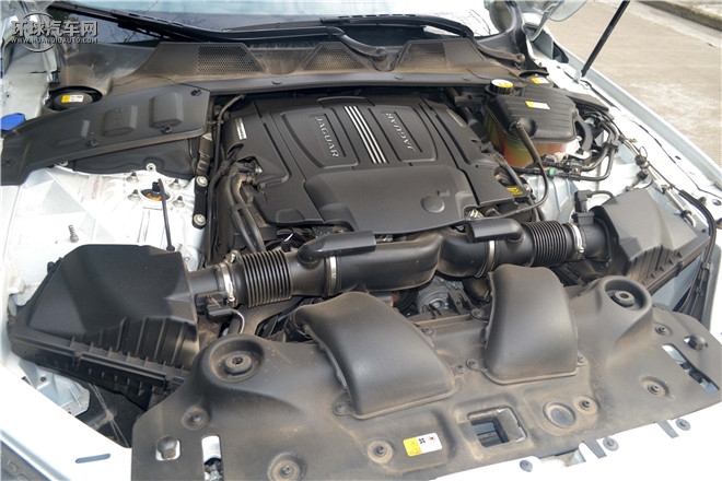 2016款 XJL 3.0 SC 四驅(qū)旗艦商務版